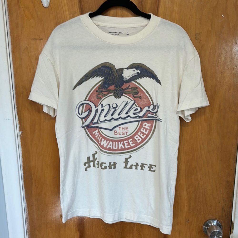 Abercrombie & Fitch White Short Sleeve Tee